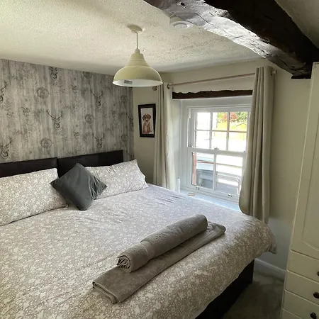 Dunkeld - Close To The District!