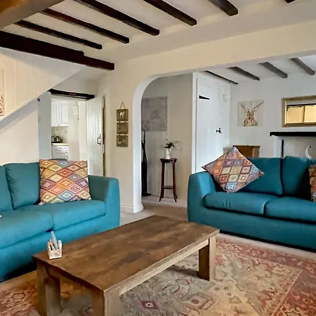 Dunkeld - Close To The District! *